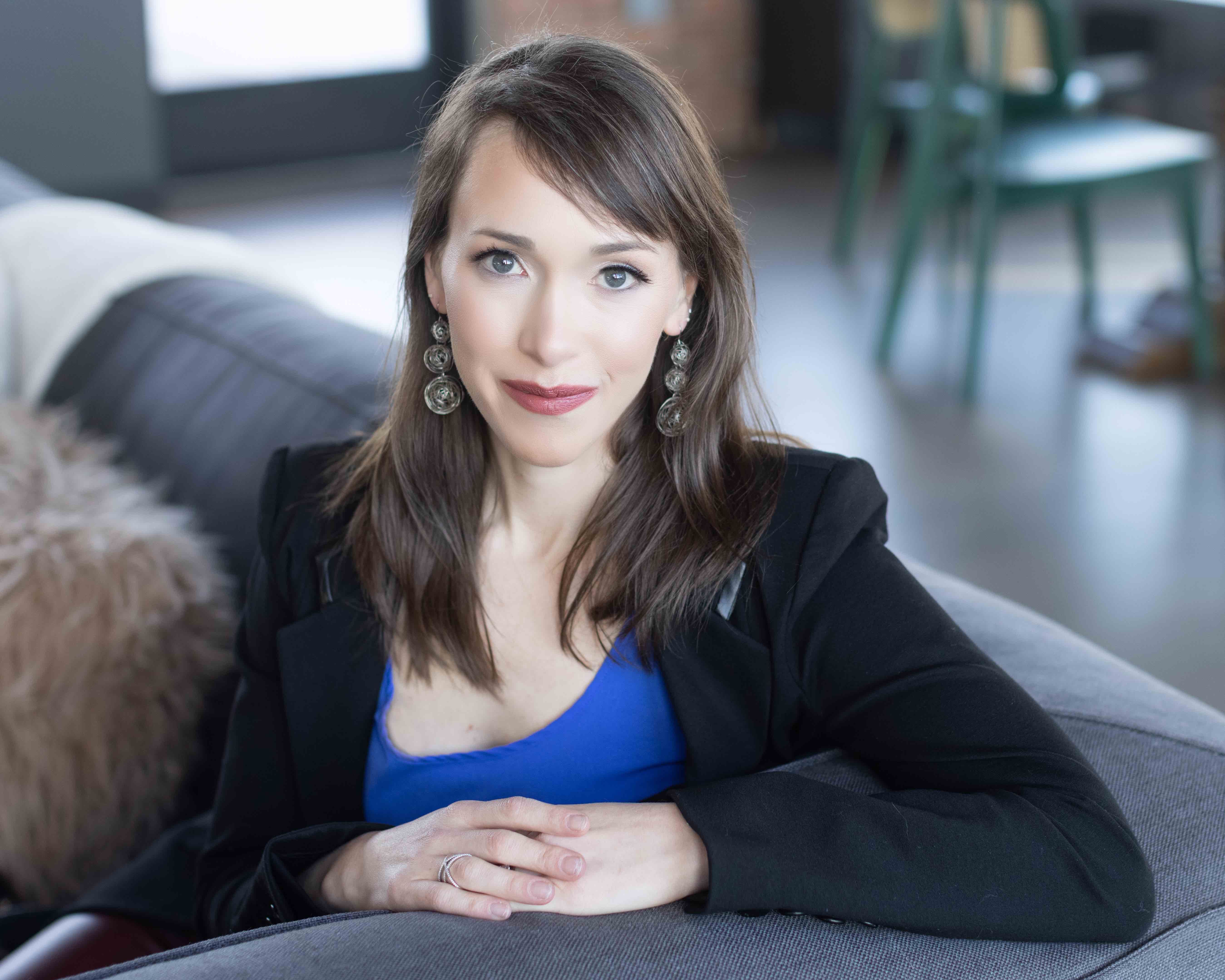 Image of presenter Kate Burt