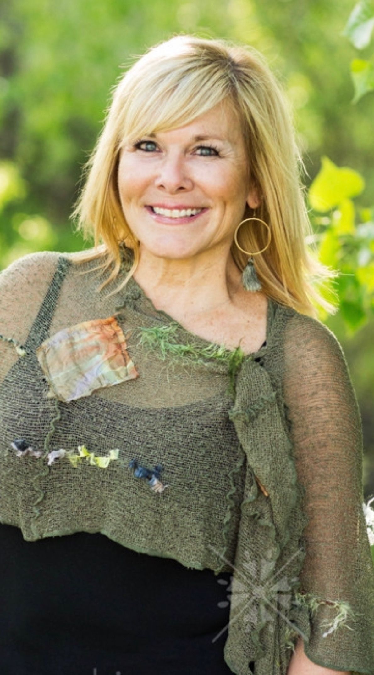 Image of presenter Julie Holland