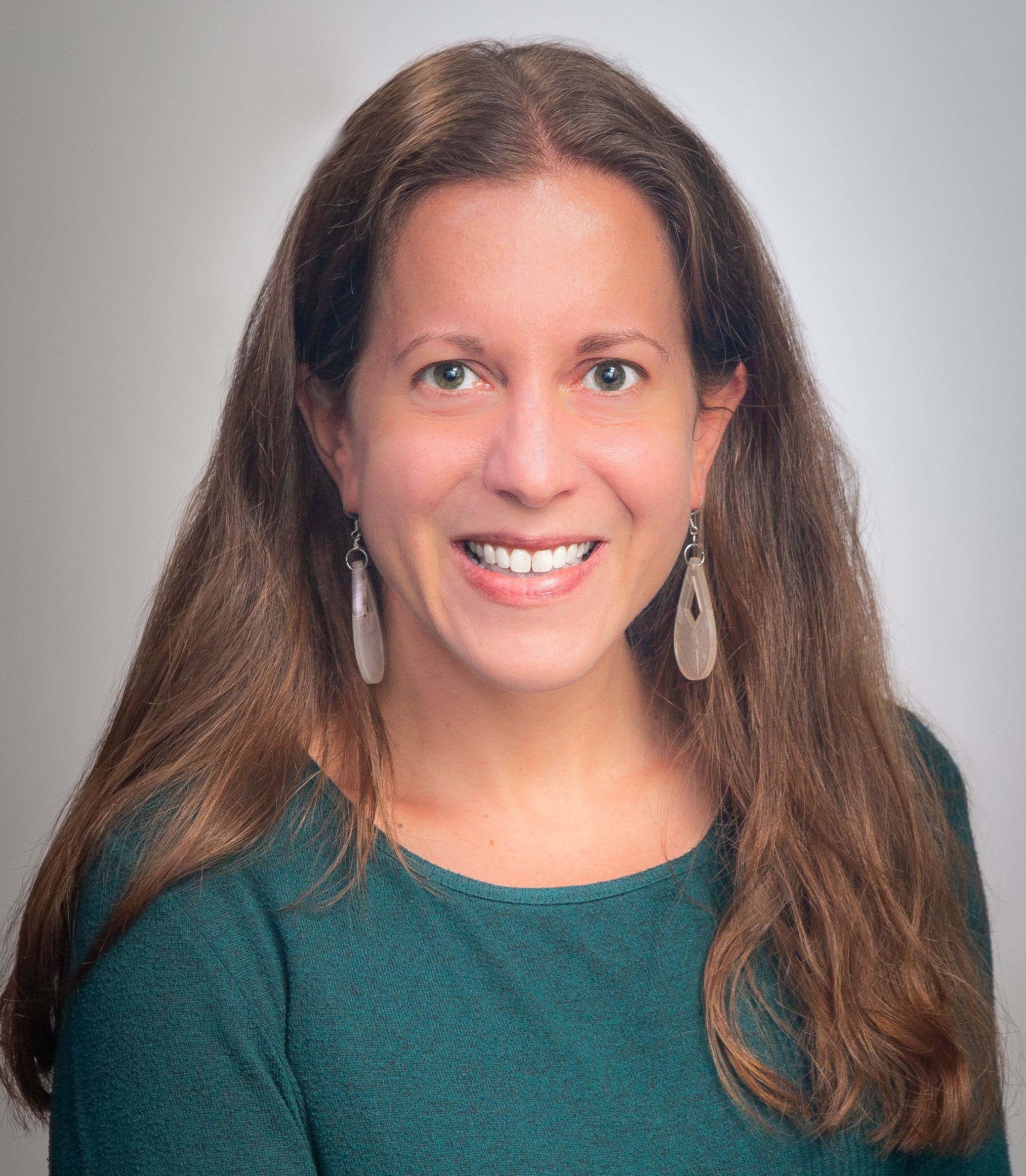 Image of presenter Elizabeth Yakes Jimenez