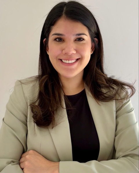 Camila Santos, MD (she/her/hers) photo