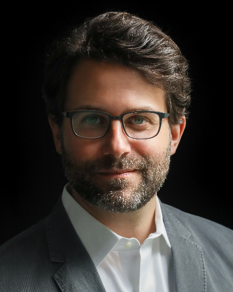 Speaker image